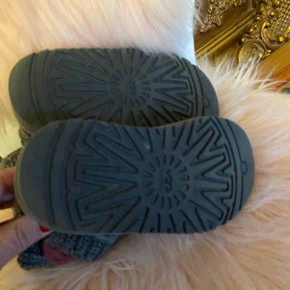 UGG BOOTS Australia Youth Girls K CARDY II 1967 K/ HGRAY Knit Boots - Picture 2 of 3